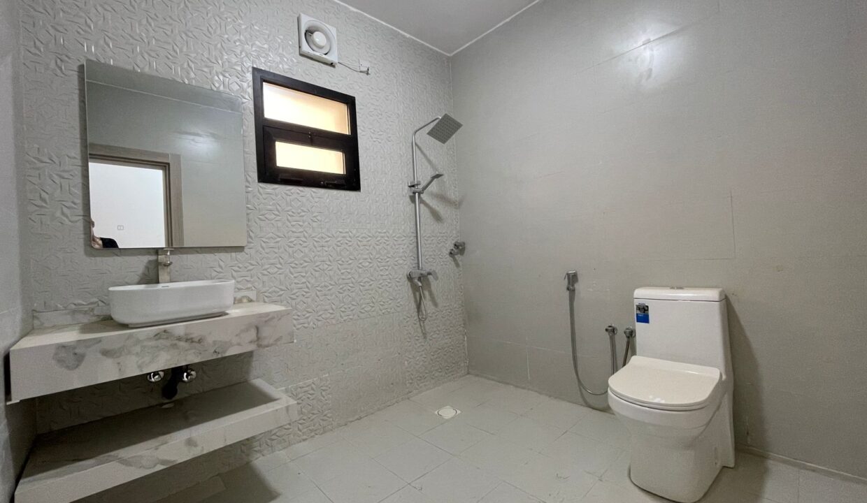 WhatsApp Image 2025-08-05 at 09.45.25_055558db