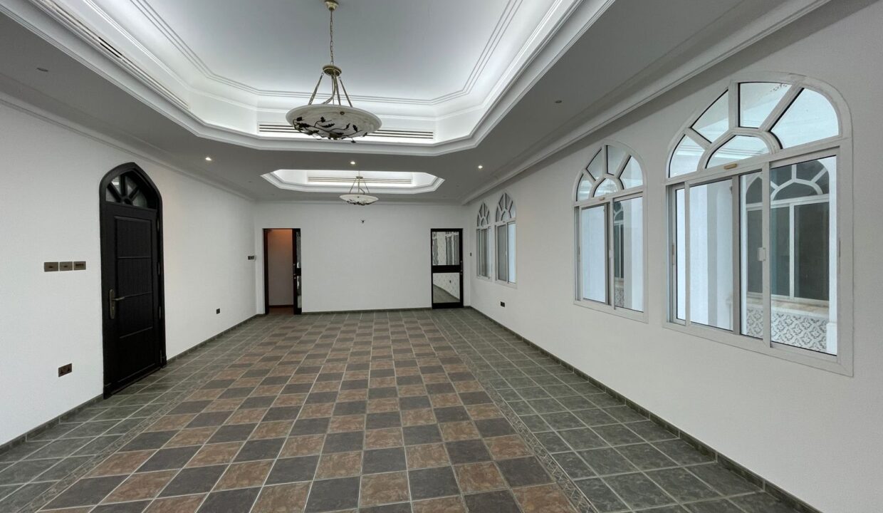 WhatsApp Image 2025-08-12 at 10.11.14_8ba4e985