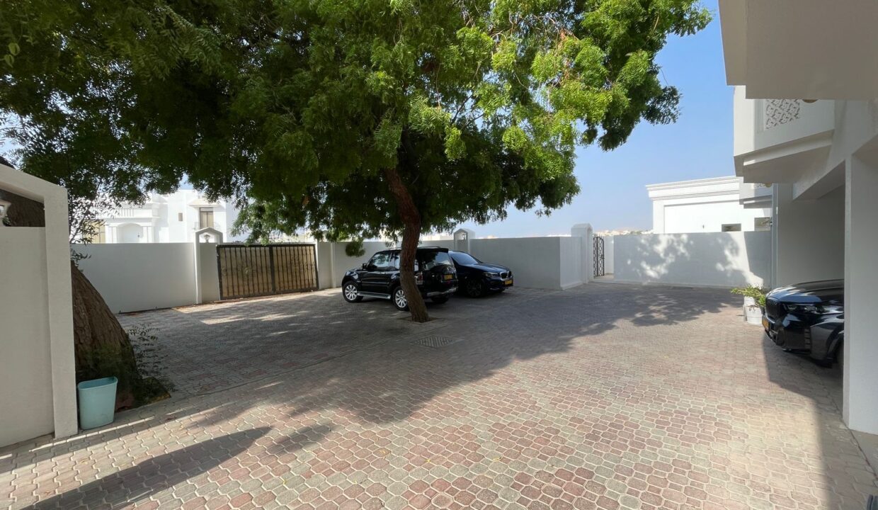 WhatsApp Image 2025-08-12 at 10.11.23_5def5a05