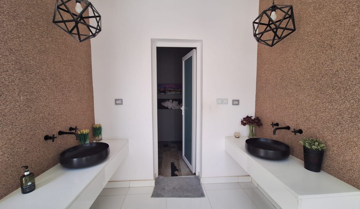 WhatsApp Image 2025-08-14 at 10.21.16_27e13647