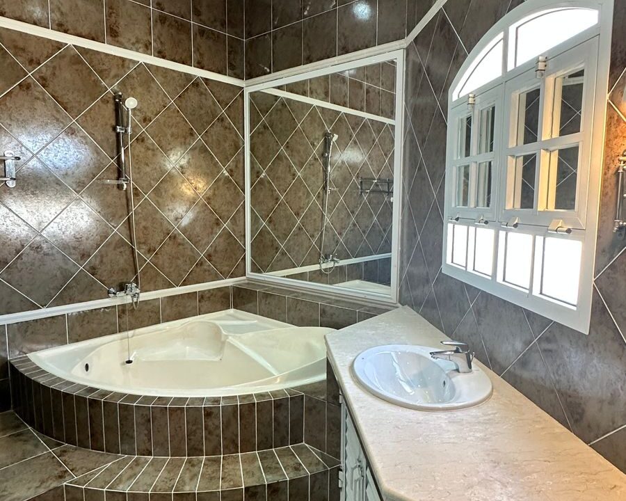 WhatsApp Image 2025-09-14 at 16.06.22_706fec92