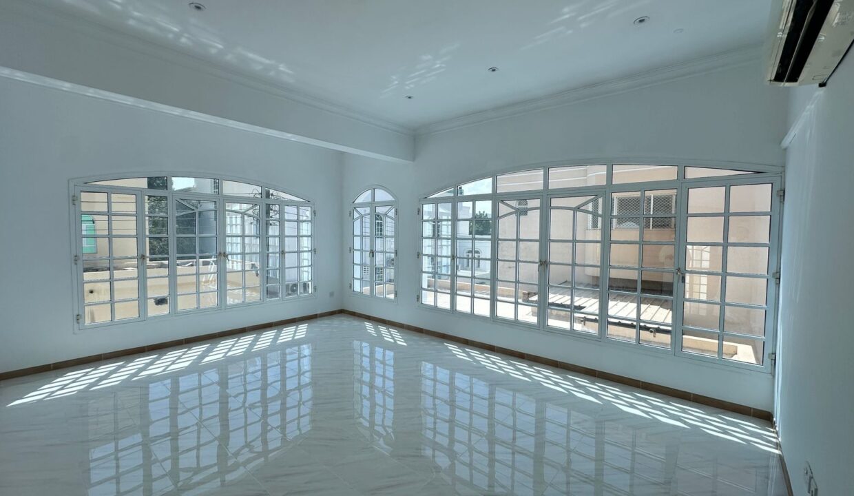 WhatsApp Image 2025-09-14 at 16.06.25_4b0c50fc