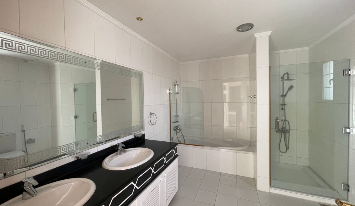 WhatsApp Image 2025-09-17 at 11.01.23_0f4a50ba