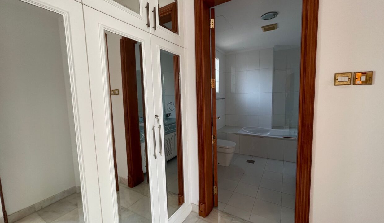 WhatsApp Image 2025-09-17 at 11.01.24_6b77dd47