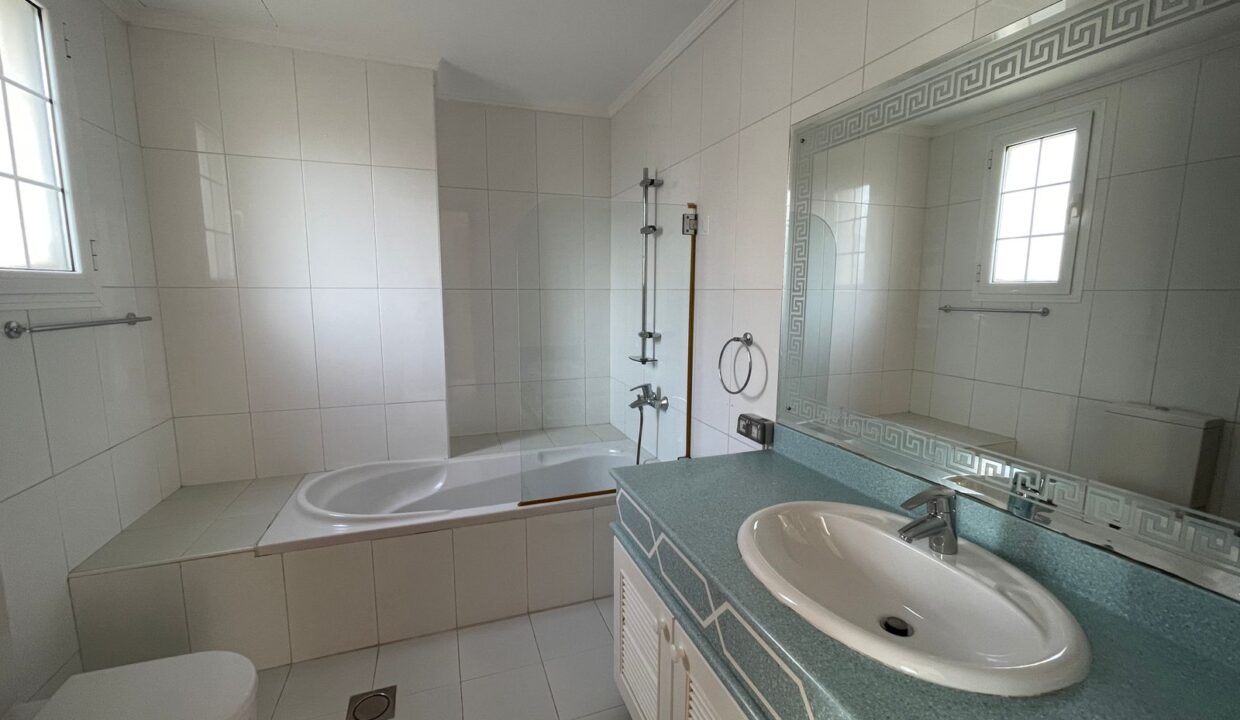 WhatsApp Image 2025-09-17 at 11.01.24_c8cb336b