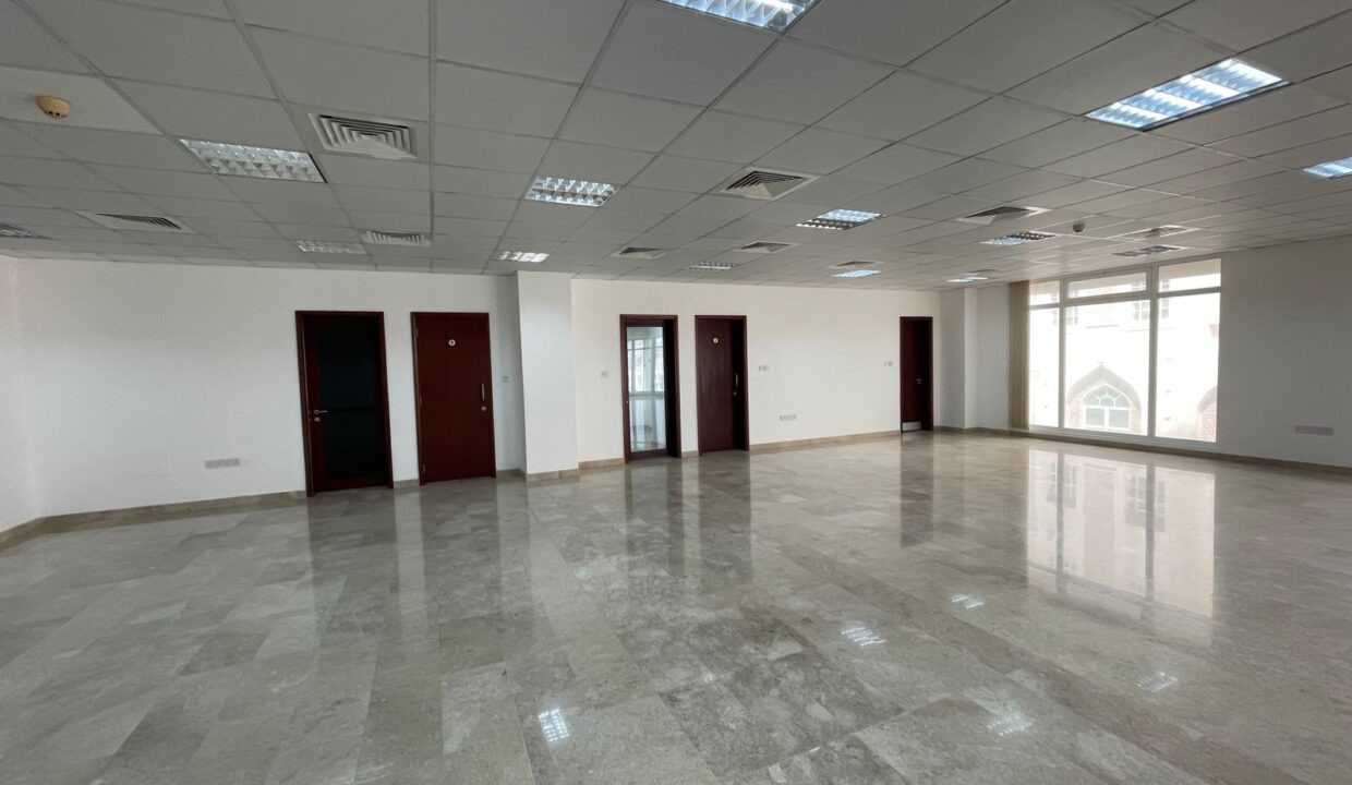 WhatsApp Image 2025-09-25 at 09.23.18_672becae