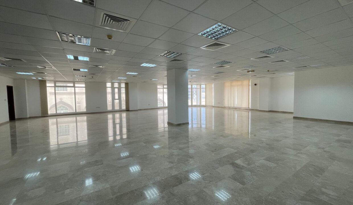 WhatsApp Image 2025-09-25 at 09.23.18_d65d8563