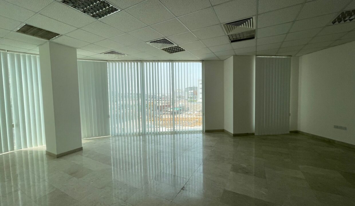 WhatsApp Image 2025-09-25 at 09.23.21_f6433ad6