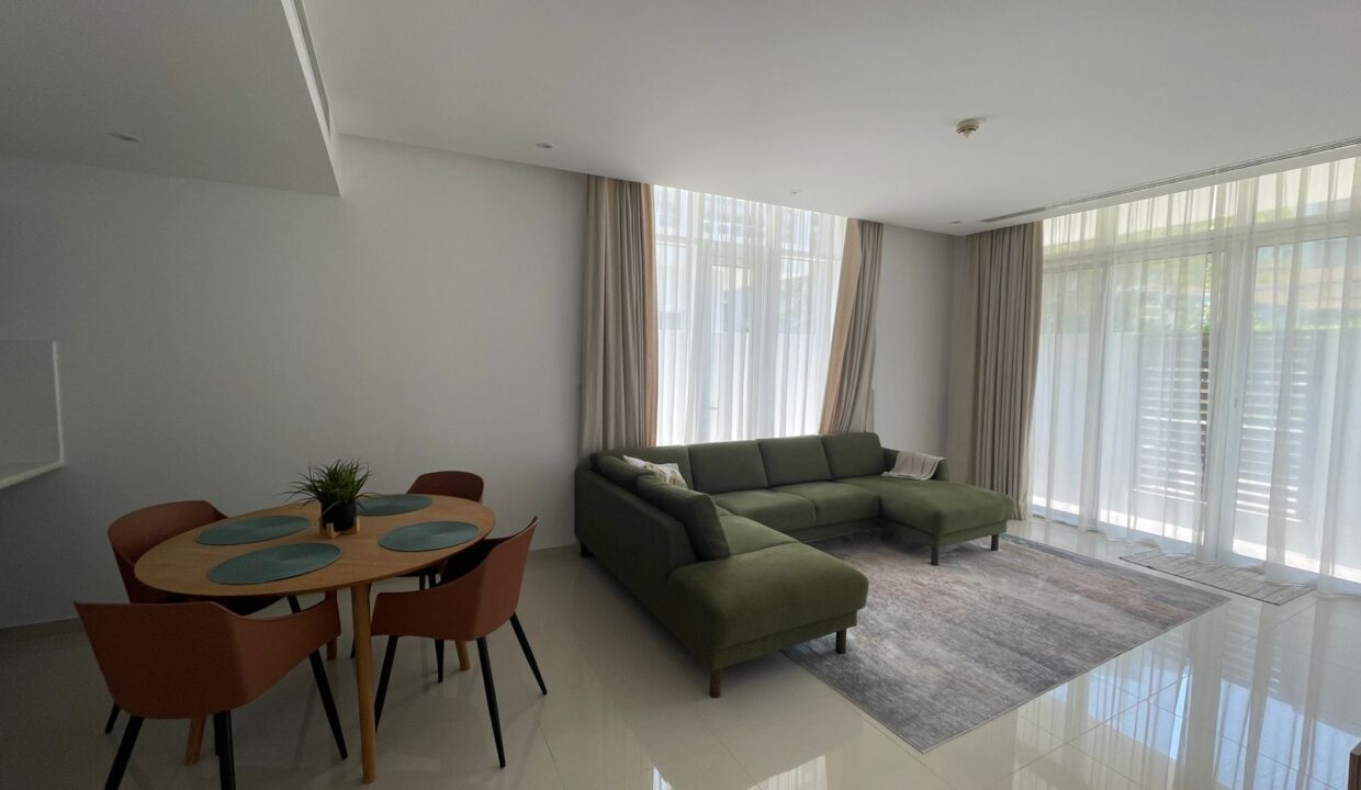 WhatsApp Image 2025-10-12 at 09.26.18_b8437fbf