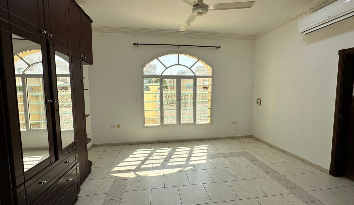 WhatsApp Image 2025-10-15 at 13.56.20_9484fb34