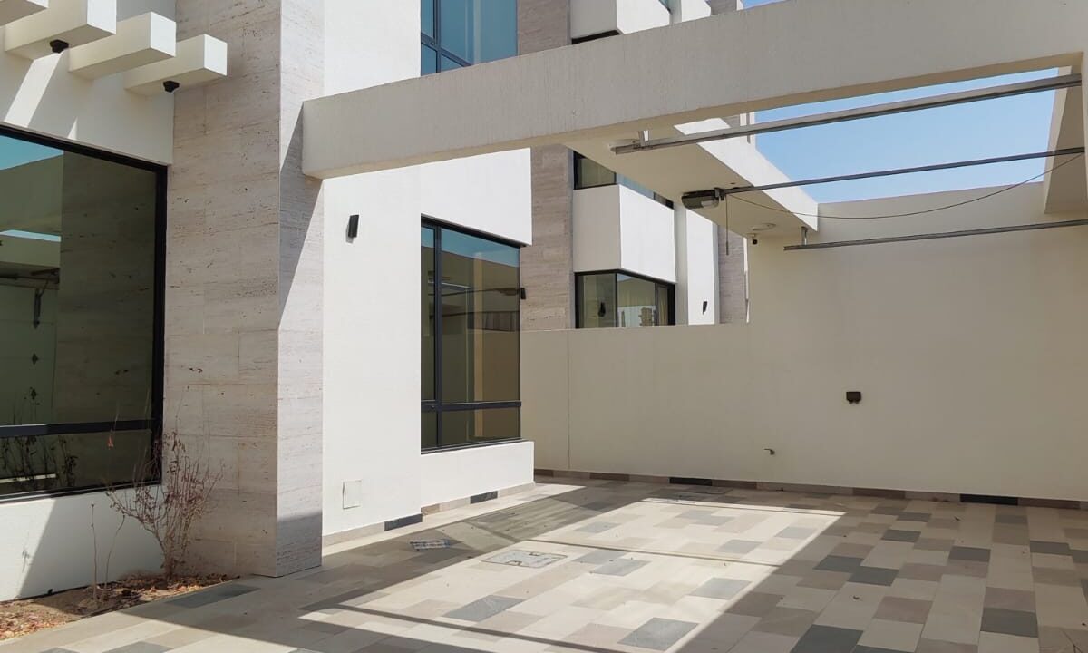 WhatsApp Image 2025-10-21 at 08.34.17_db413c97