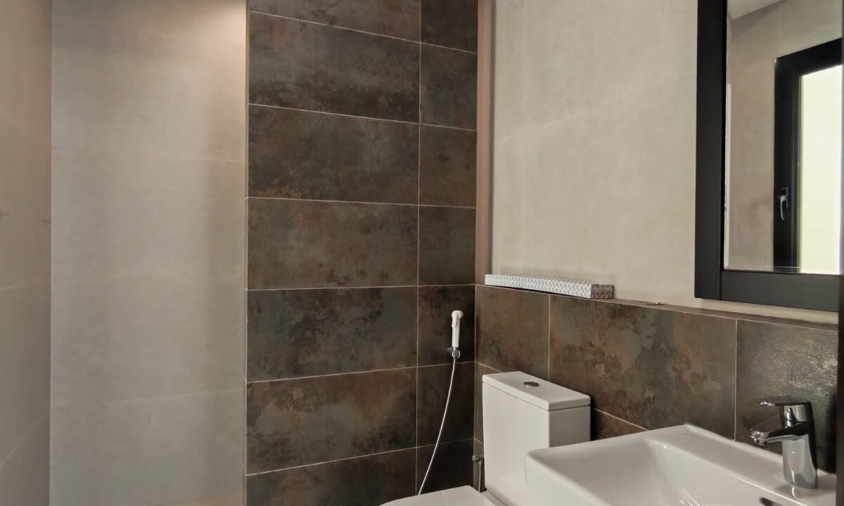 WhatsApp Image 2025-10-21 at 08.34.19_58113be4