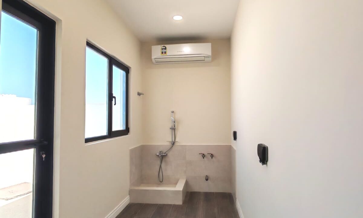 WhatsApp Image 2025-10-21 at 08.34.22_d558ada6