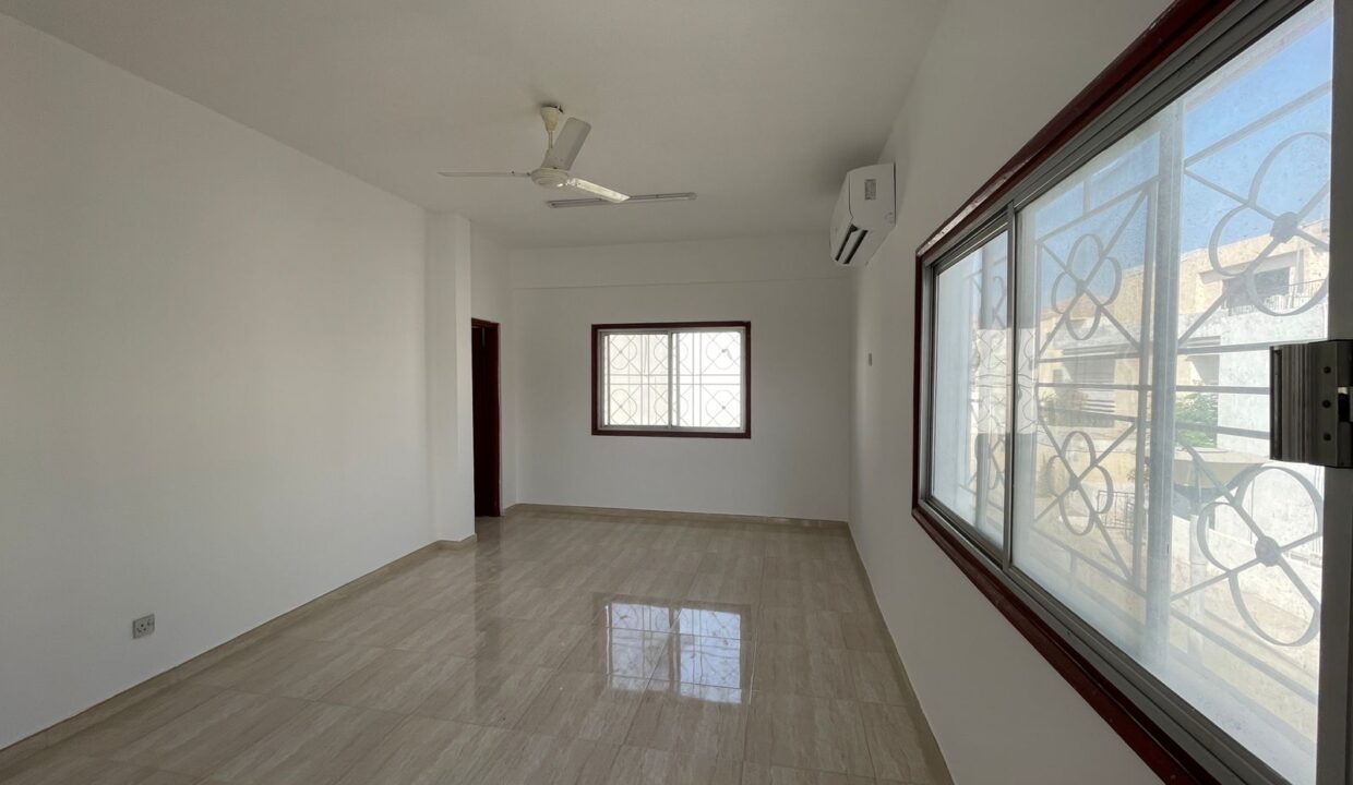 WhatsApp Image 2025-11-02 at 15.05.10_af5917f0