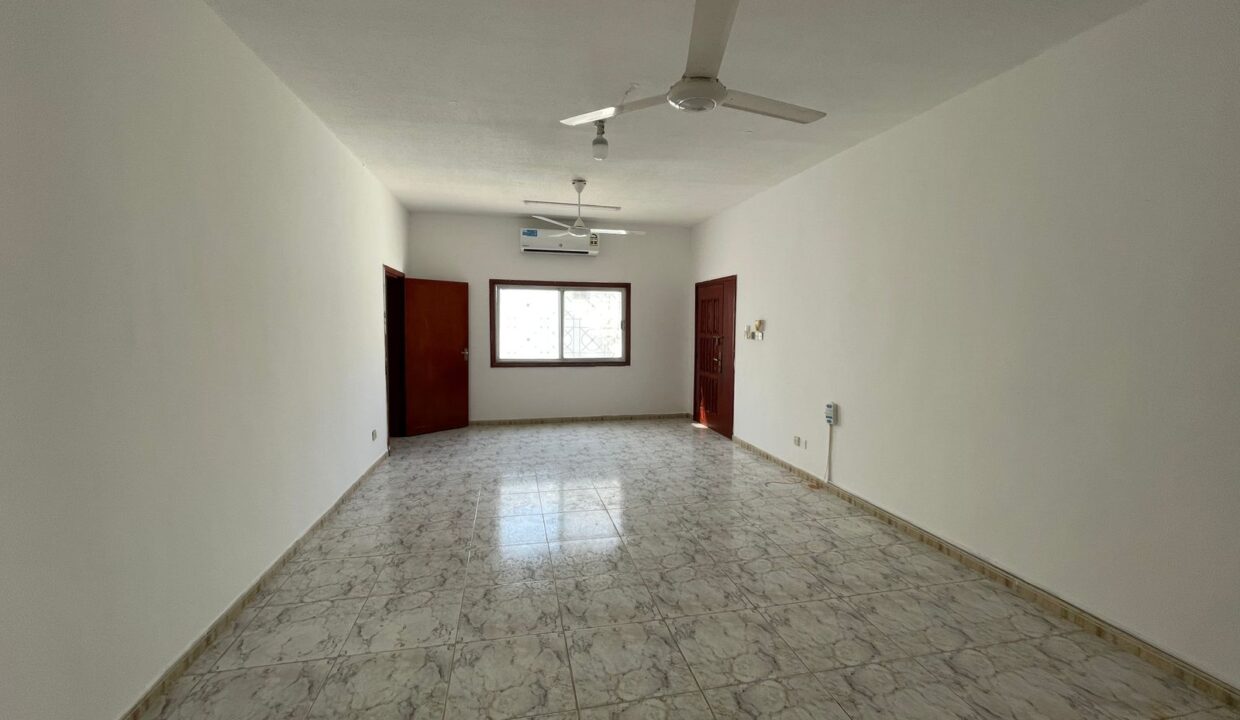 WhatsApp Image 2025-11-02 at 15.05.11_bf4b47cd