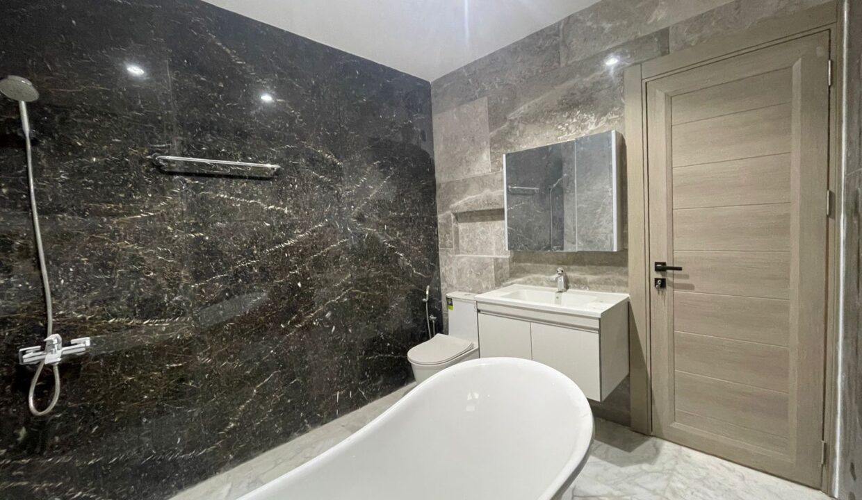 WhatsApp Image 2025-11-10 at 15.09.54_02a534a4