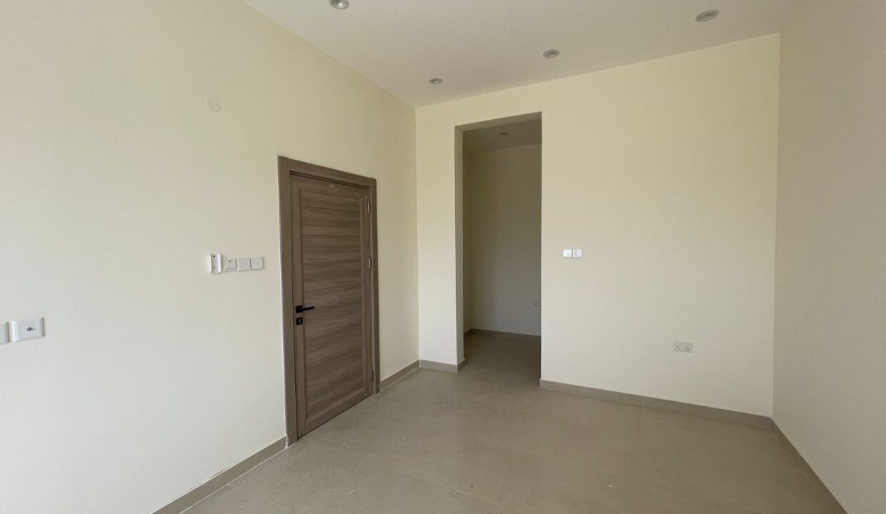 WhatsApp Image 2025-11-10 at 15.09.54_a451c3c9