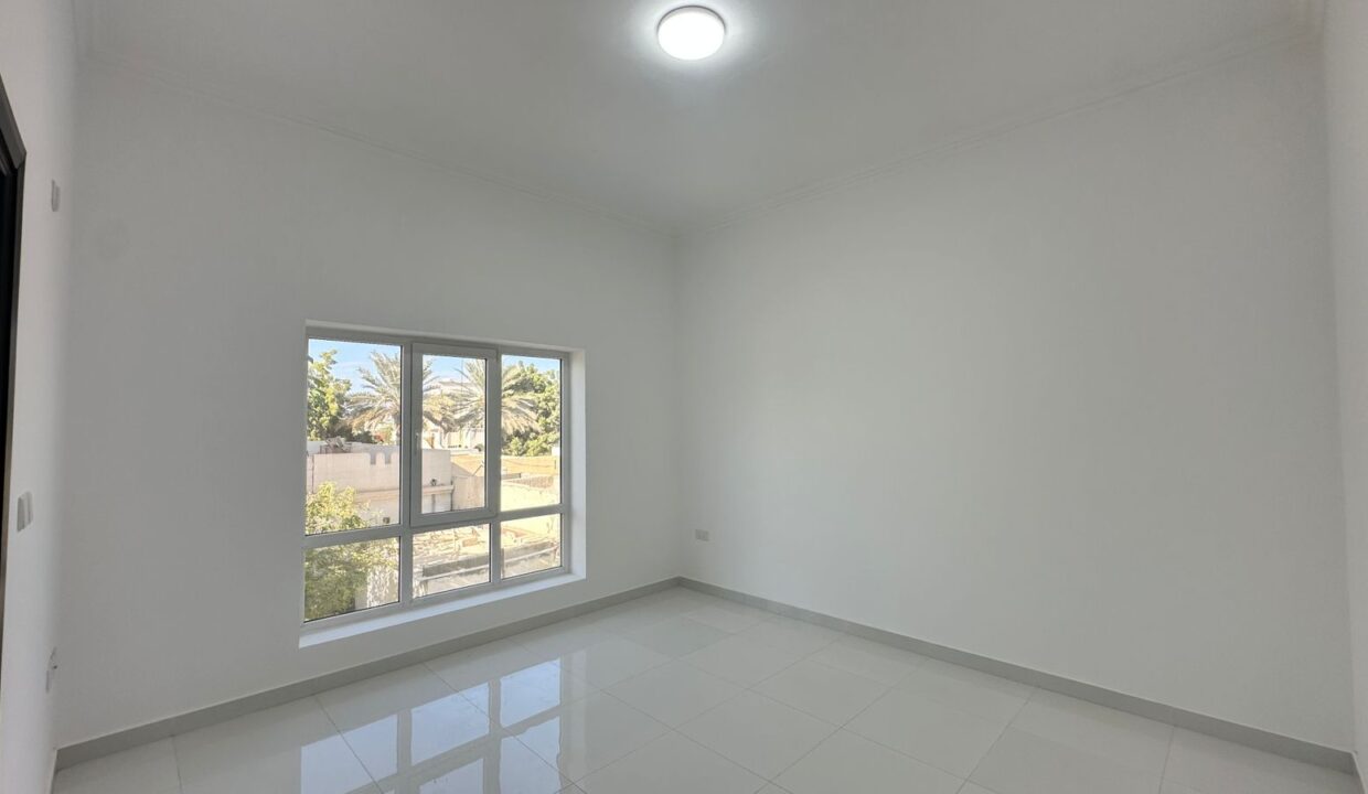 WhatsApp Image 2025-11-18 at 09.09.52_c9e180b1