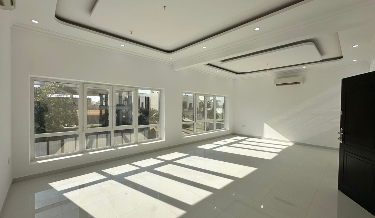 WhatsApp Image 2025-11-18 at 09.09.53_b1081eaa