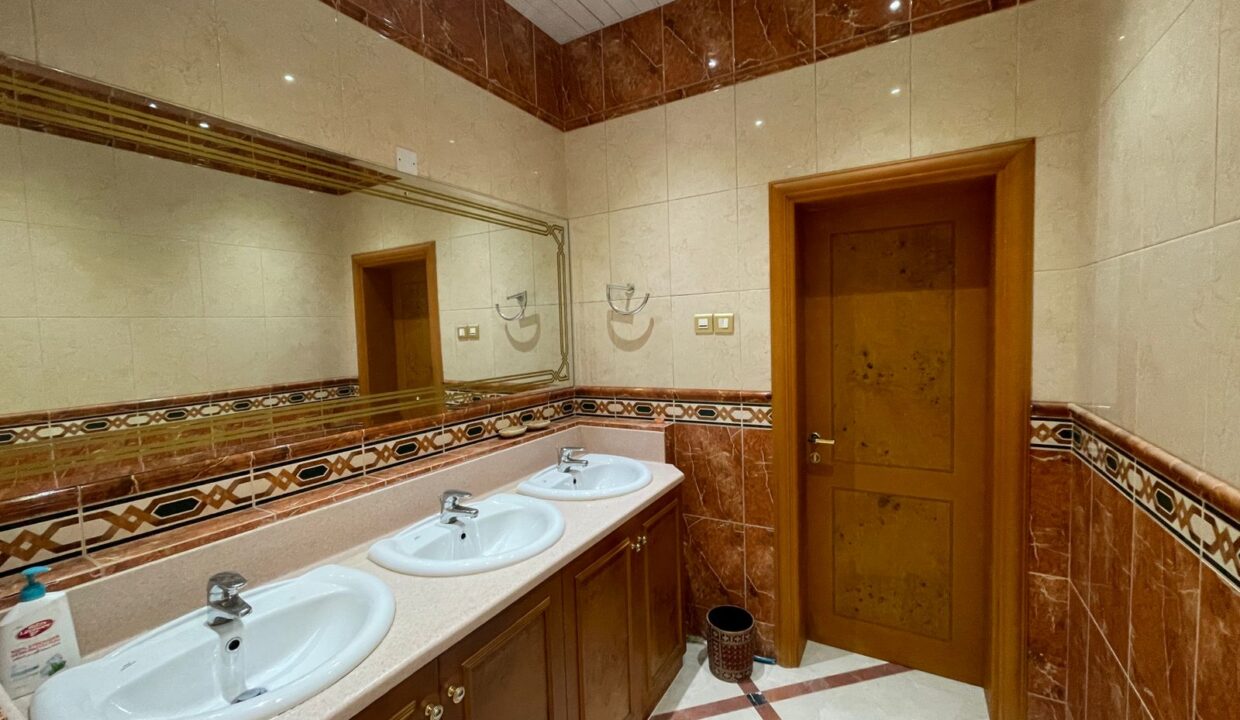 WhatsApp Image 2025-11-24 at 13.45.56_a5b0ca6c