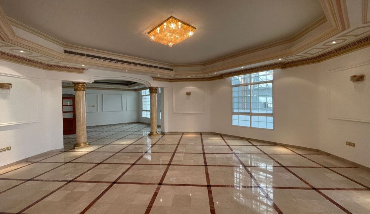 WhatsApp Image 2025-11-24 at 13.45.56_df70344a