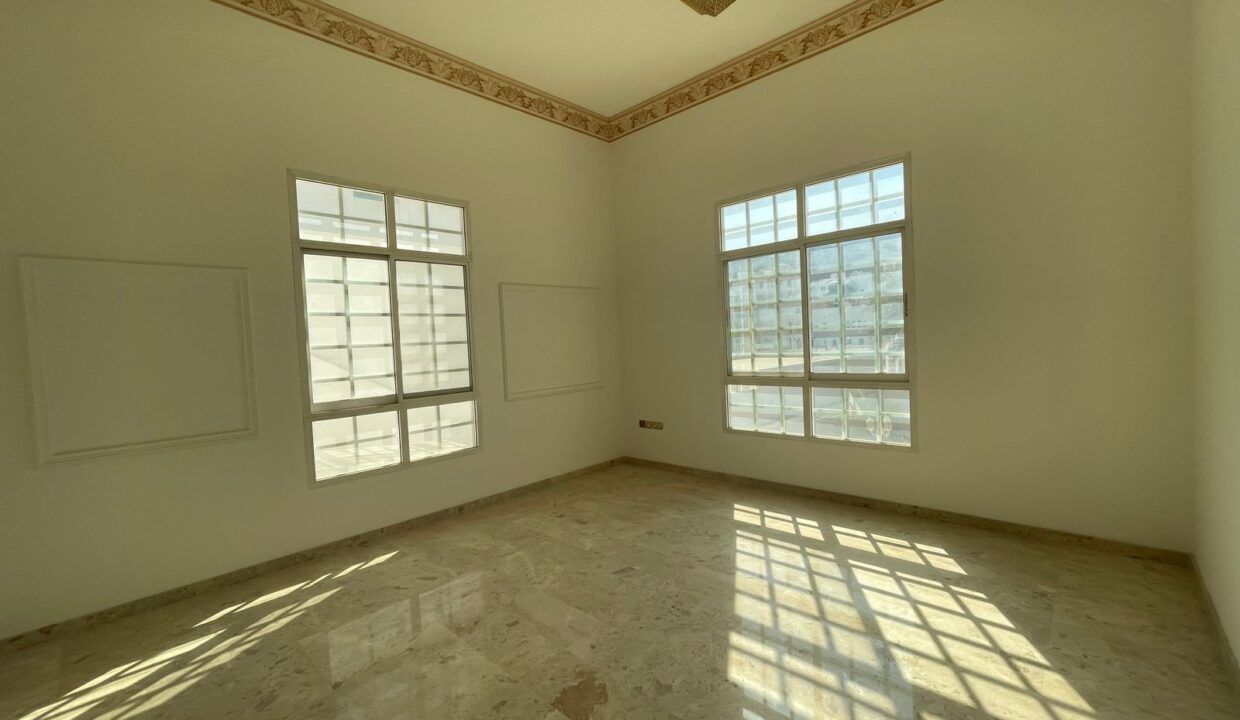 WhatsApp Image 2025-11-24 at 13.45.57_8005aaa9