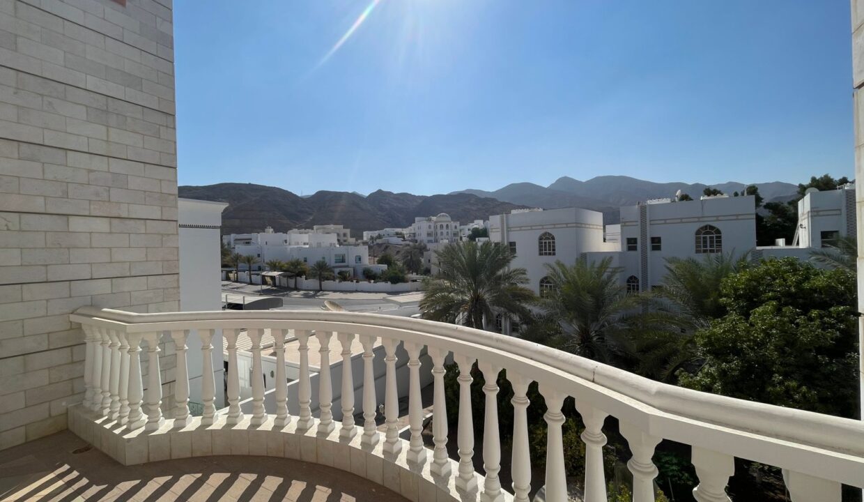 WhatsApp Image 2025-11-24 at 13.45.58_34904804