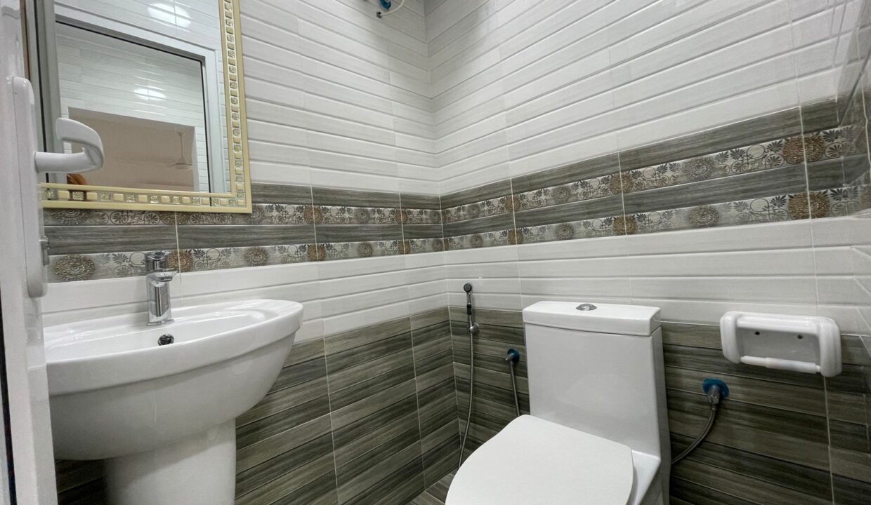 WhatsApp Image 2025-12-02 at 10.18.08_5922dcb6