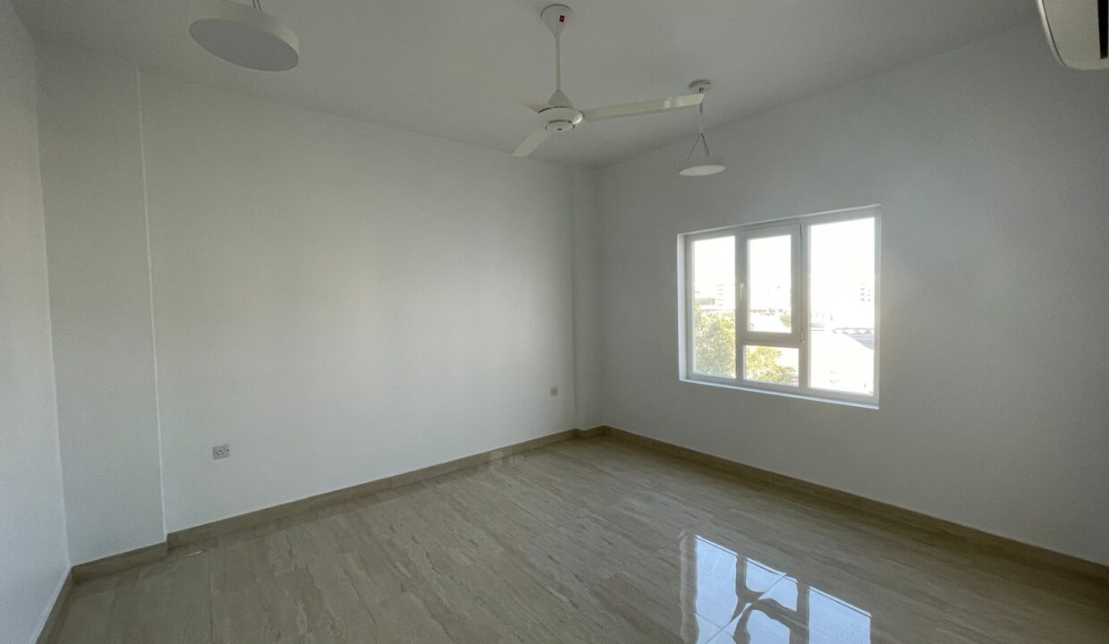 WhatsApp Image 2025-12-02 at 10.18.10_e5d690ae