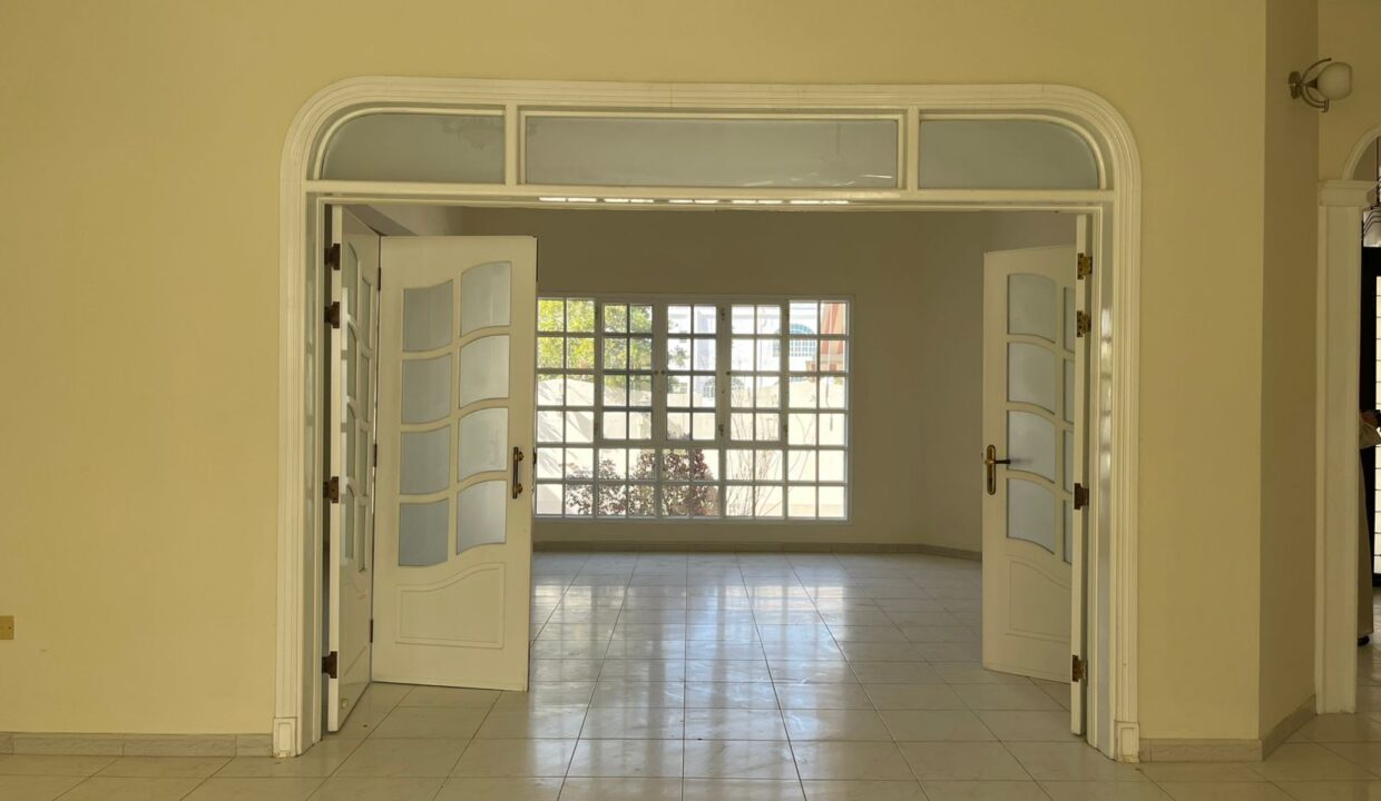 WhatsApp Image 2025-12-04 at 16.39.03_8baffb06