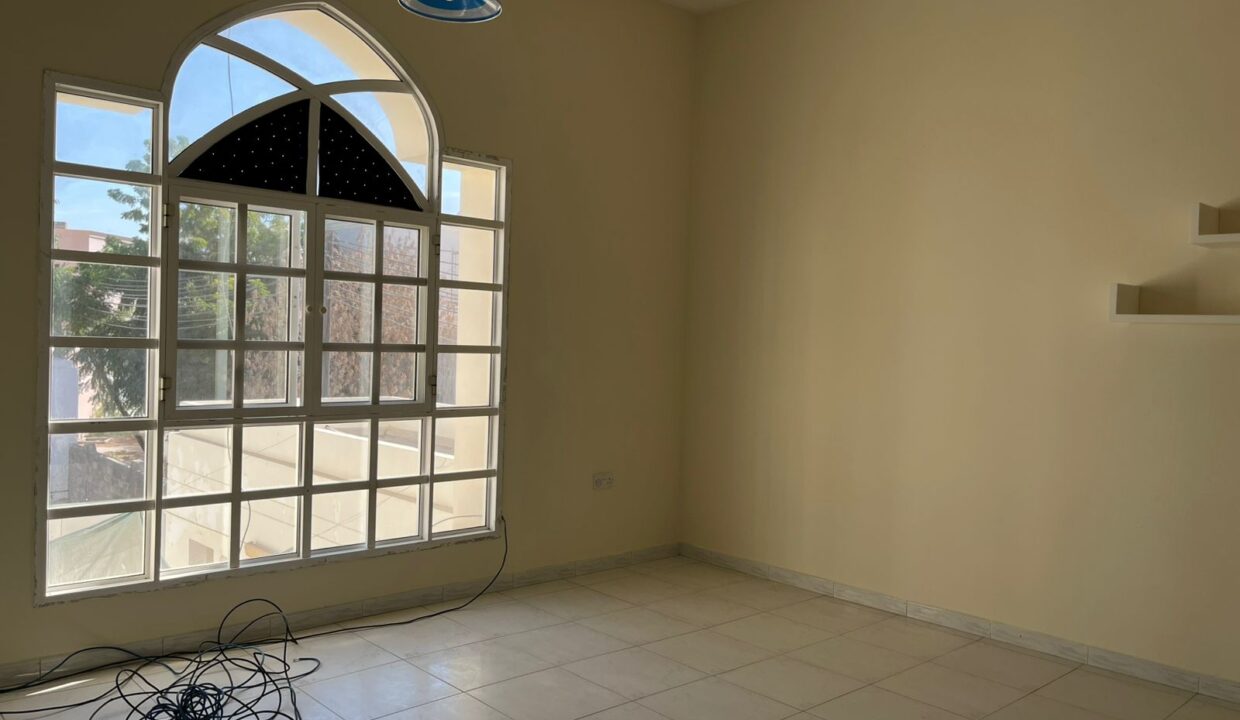 WhatsApp Image 2025-12-04 at 16.39.04_efba362b