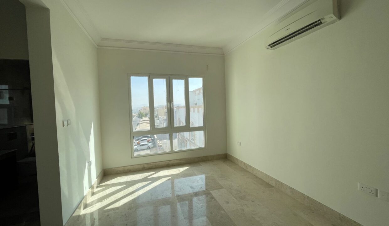 WhatsApp Image 2025-12-09 at 09.38.07_738c2c04