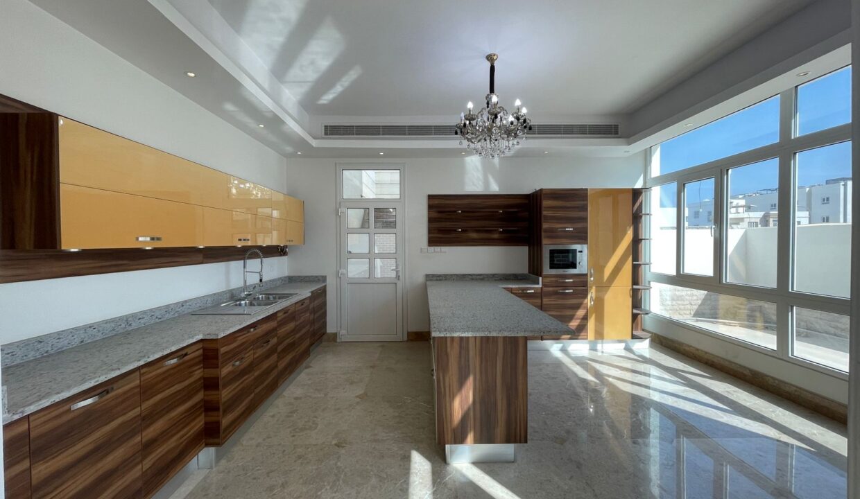 WhatsApp Image 2025-12-09 at 09.38.13_8ff9a75a