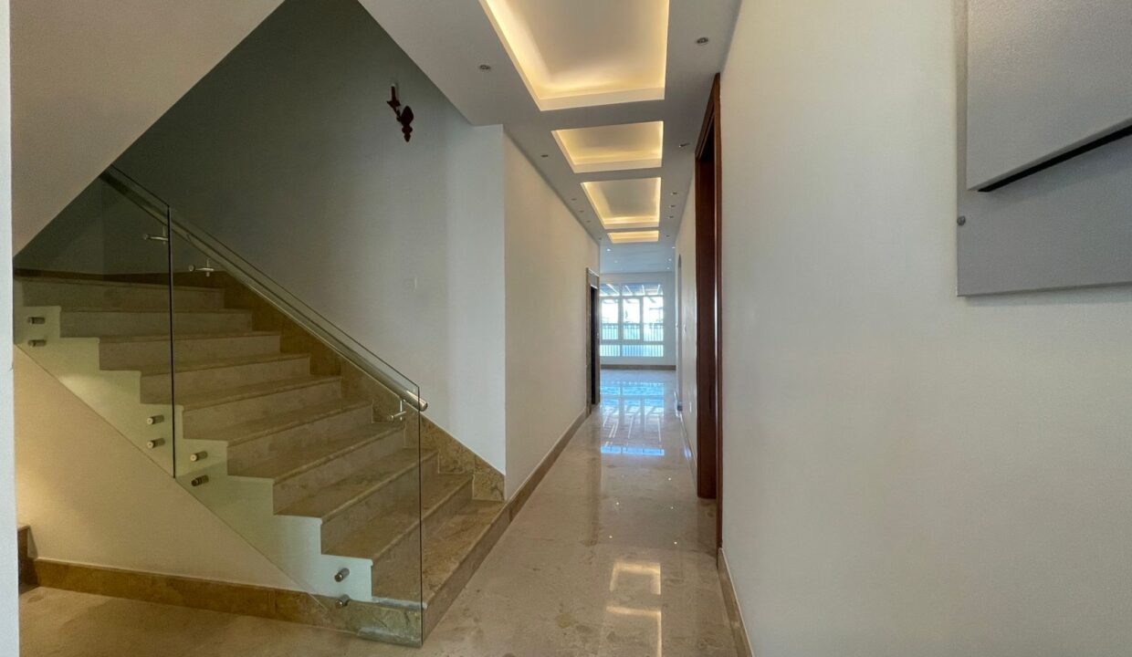 WhatsApp Image 2025-12-09 at 09.38.13_926a15b8