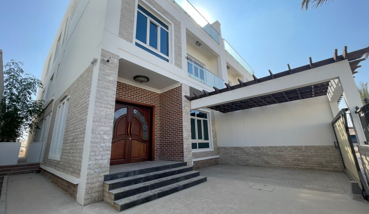 WhatsApp Image 2025-12-09 at 09.38.16_8b7c4222