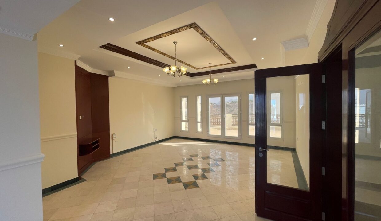 WhatsApp Image 2025-12-18 at 11.28.50 AM (1)