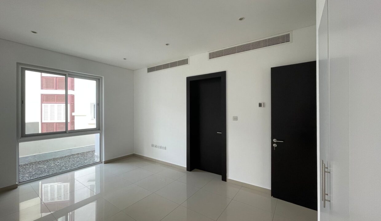 WhatsApp Image 2025-12-22 at 12.33.55 PM (1)