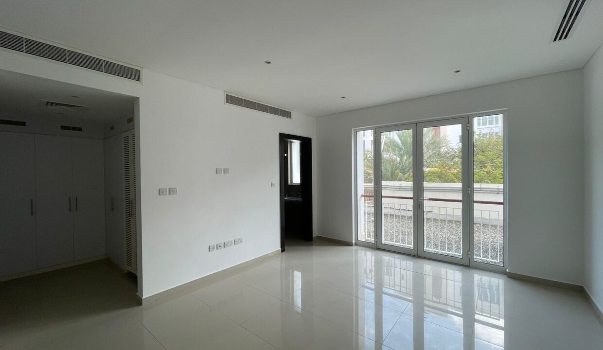 WhatsApp Image 2025-12-22 at 12.33.56 PM