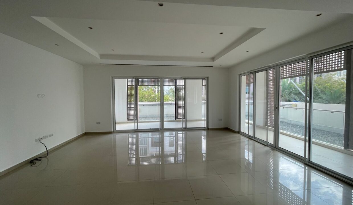 WhatsApp Image 2025-12-22 at 12.33.59 PM (2)