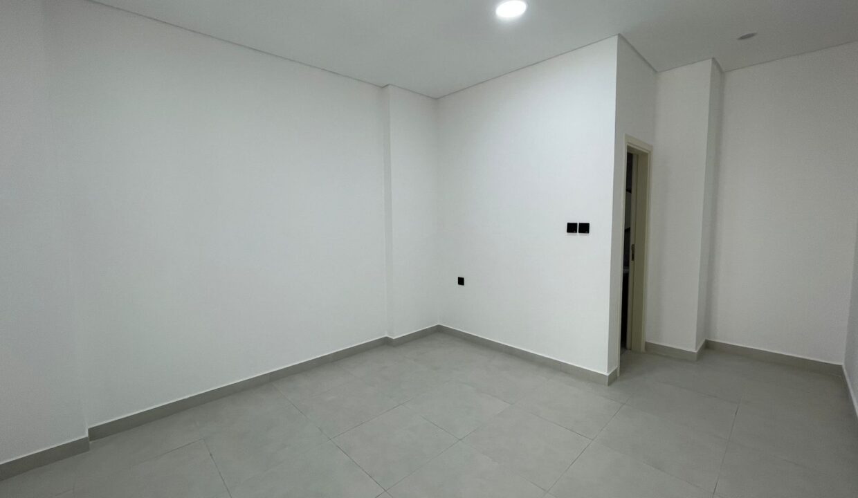 WhatsApp Image 2026-02-10 at 1.10.57 PM (5)